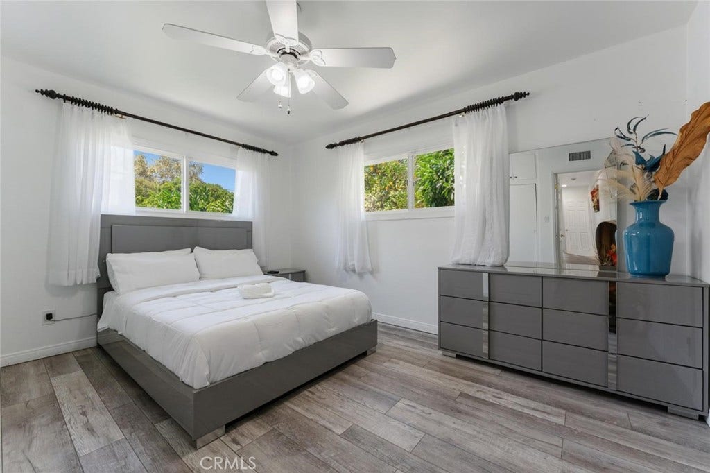 6201 Tampa, Tarzana, CA 91335 6201 Tampa, Tarzana, CA 91335