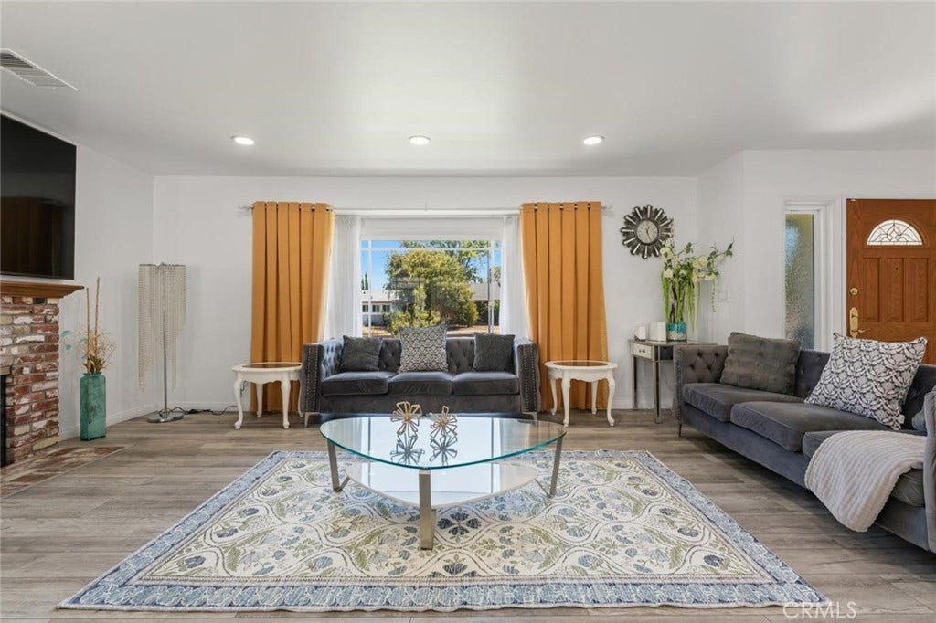 6201 Tampa, Tarzana, CA 91335 6201 Tampa, Tarzana, CA 91335