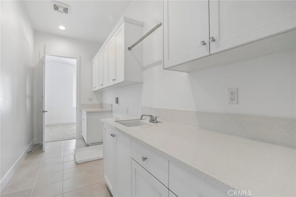 20580 Edgewood Court, Chatsworth, CA 91311 20580 Edgewood Court, Chatsworth, CA 91311