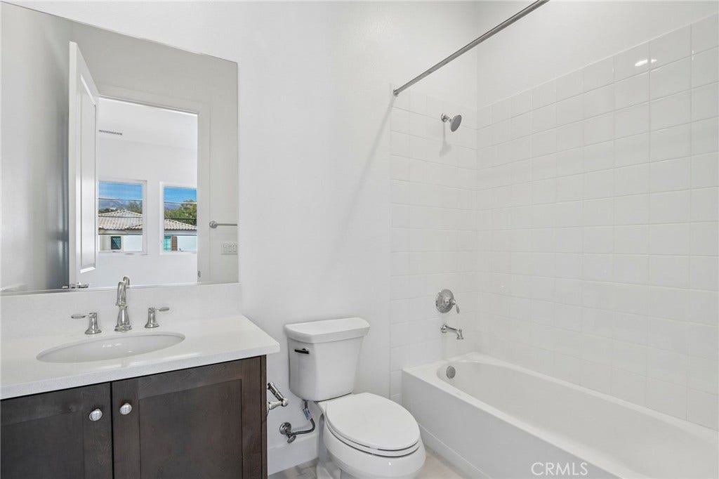 20580 Edgewood Court, Chatsworth, CA 91311 20580 Edgewood Court, Chatsworth, CA 91311