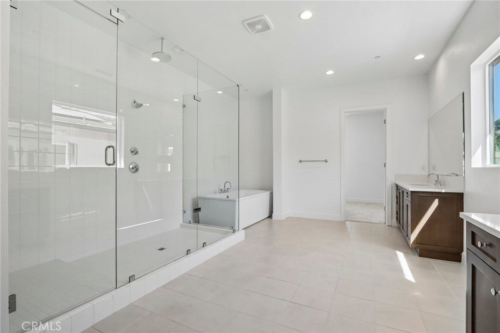 20580 Edgewood Court, Chatsworth, CA 91311 20580 Edgewood Court, Chatsworth, CA 91311