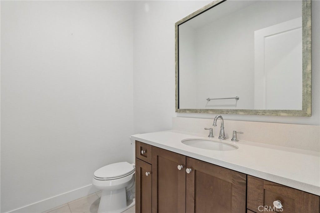 20580 Edgewood Court, Chatsworth, CA 91311 20580 Edgewood Court, Chatsworth, CA 91311