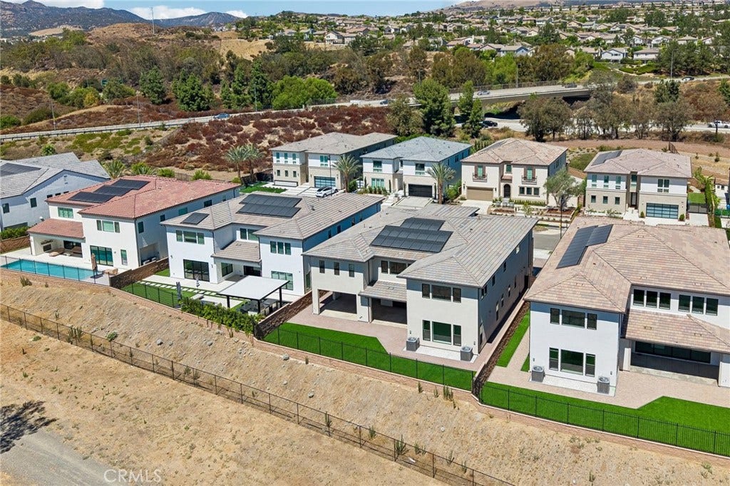 20580 Edgewood Court, Chatsworth, CA 91311 20580 Edgewood Court, Chatsworth, CA 91311