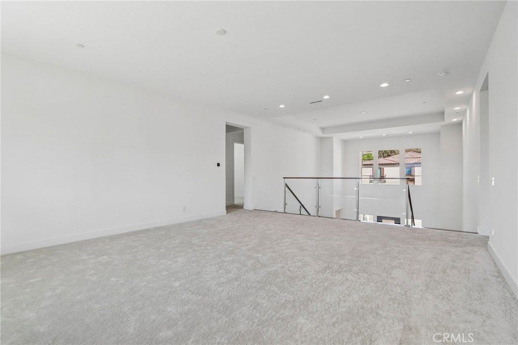 20580 Edgewood Court, Chatsworth, CA 91311 20580 Edgewood Court, Chatsworth, CA 91311