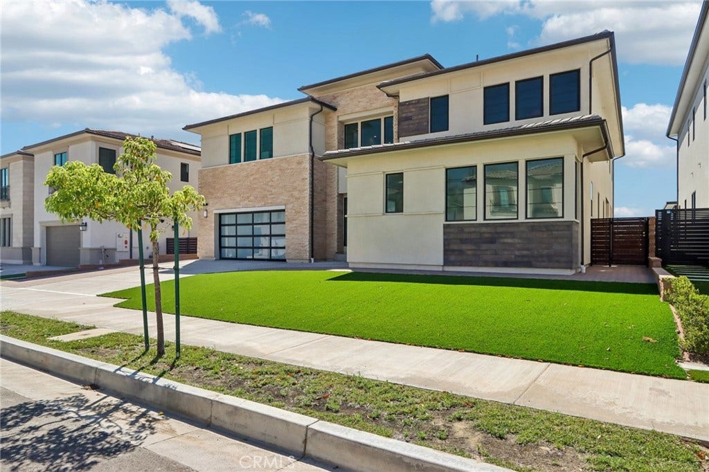 20580 Edgewood Court, Chatsworth, CA 91311 20580 Edgewood Court, Chatsworth, CA 91311