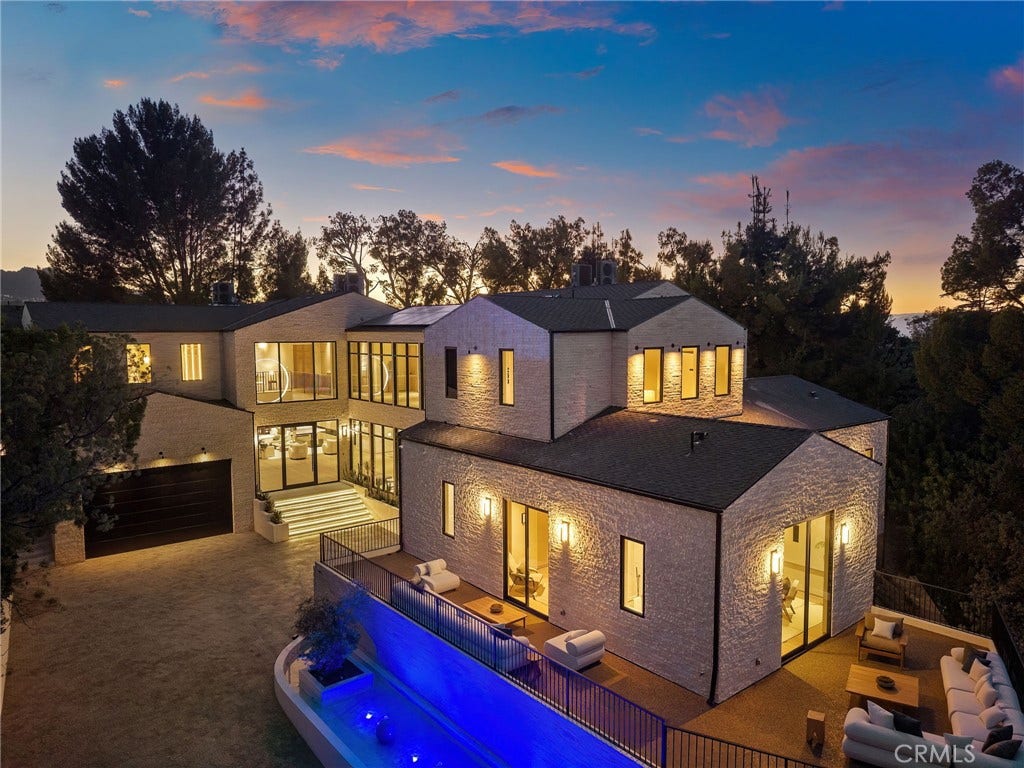 16093 Royal Oak Road, Encino, CA 91436
