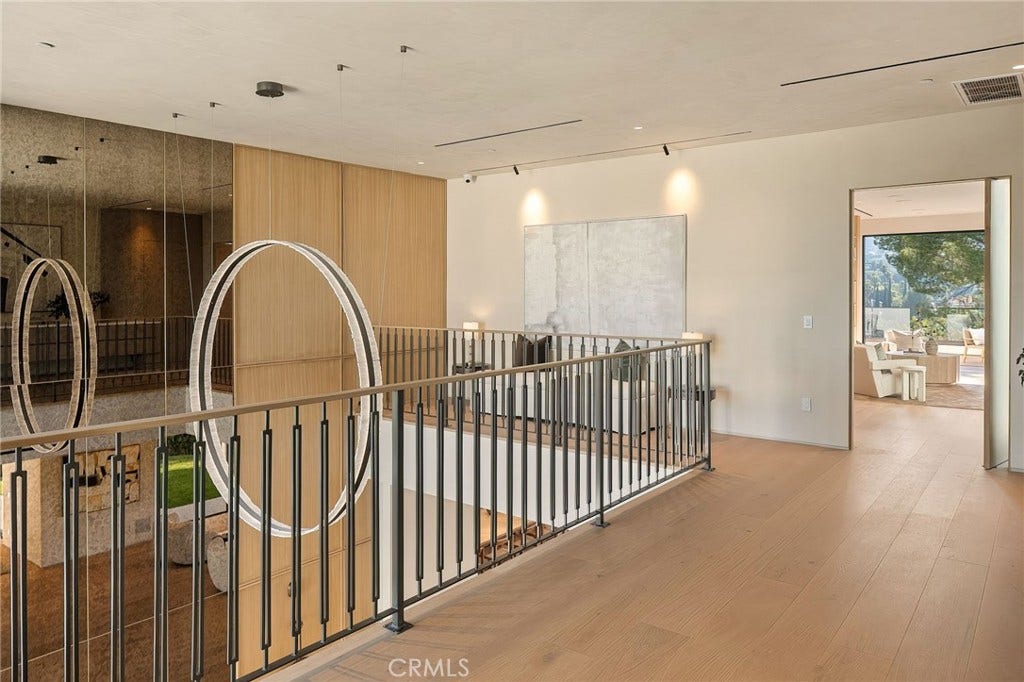 16093 Royal Oak Road, Encino, CA 91436