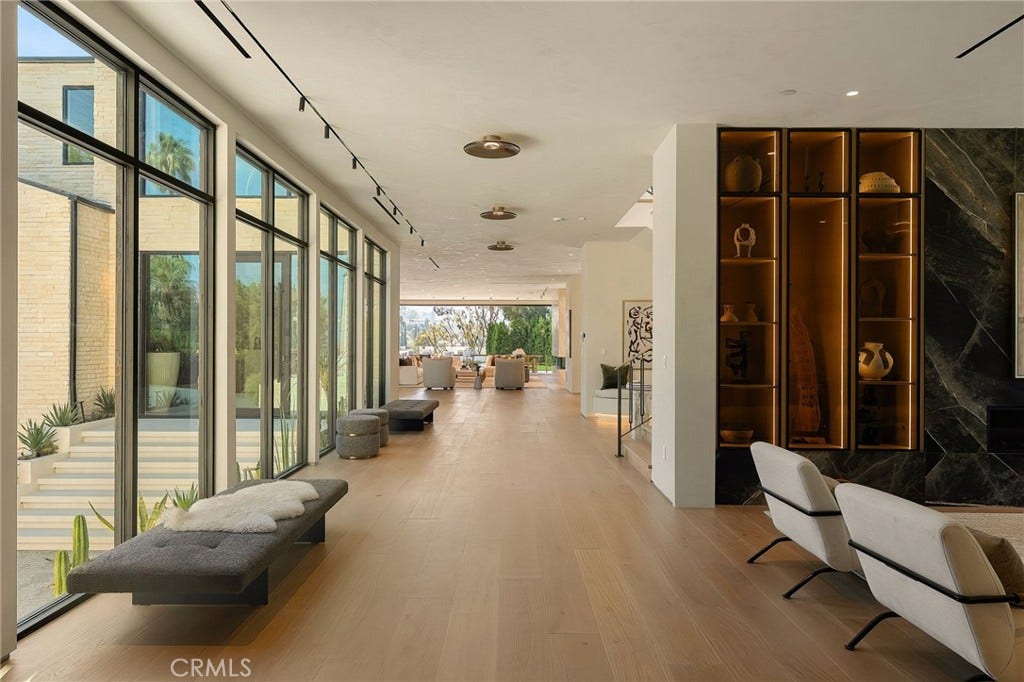 16093 Royal Oak Road, Encino, CA 91436