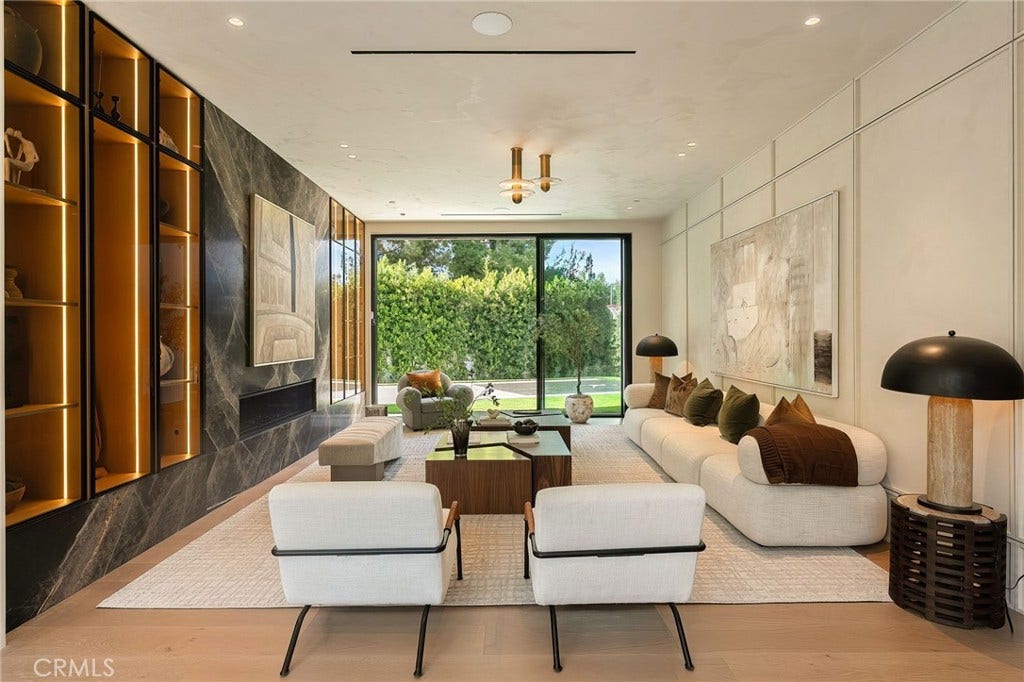 16093 Royal Oak Road, Encino, CA 91436
