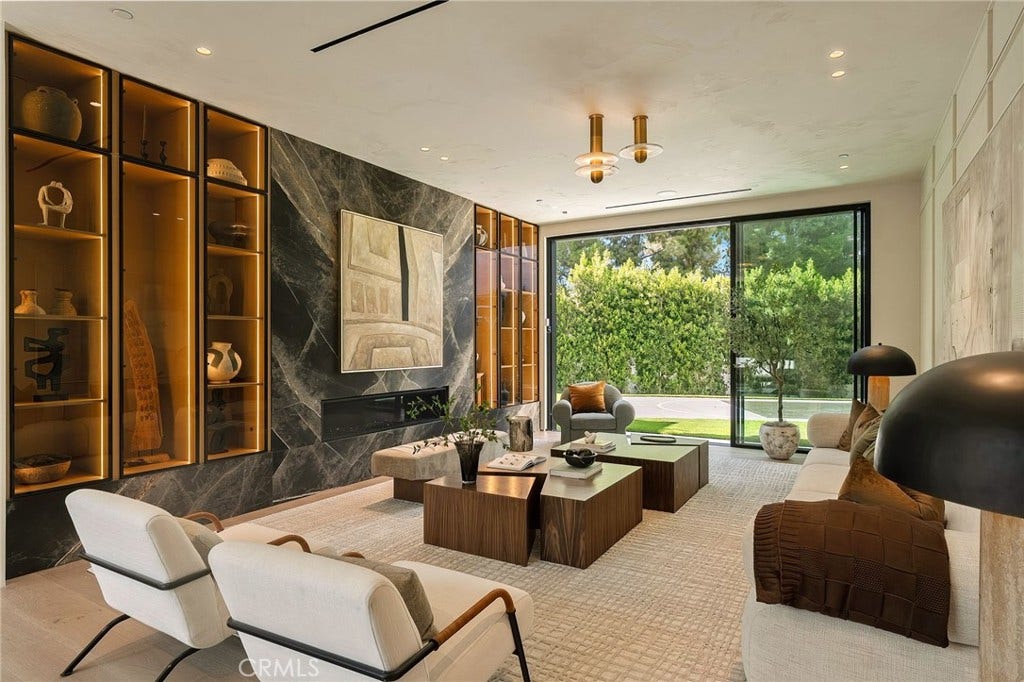 16093 Royal Oak Road, Encino, CA 91436