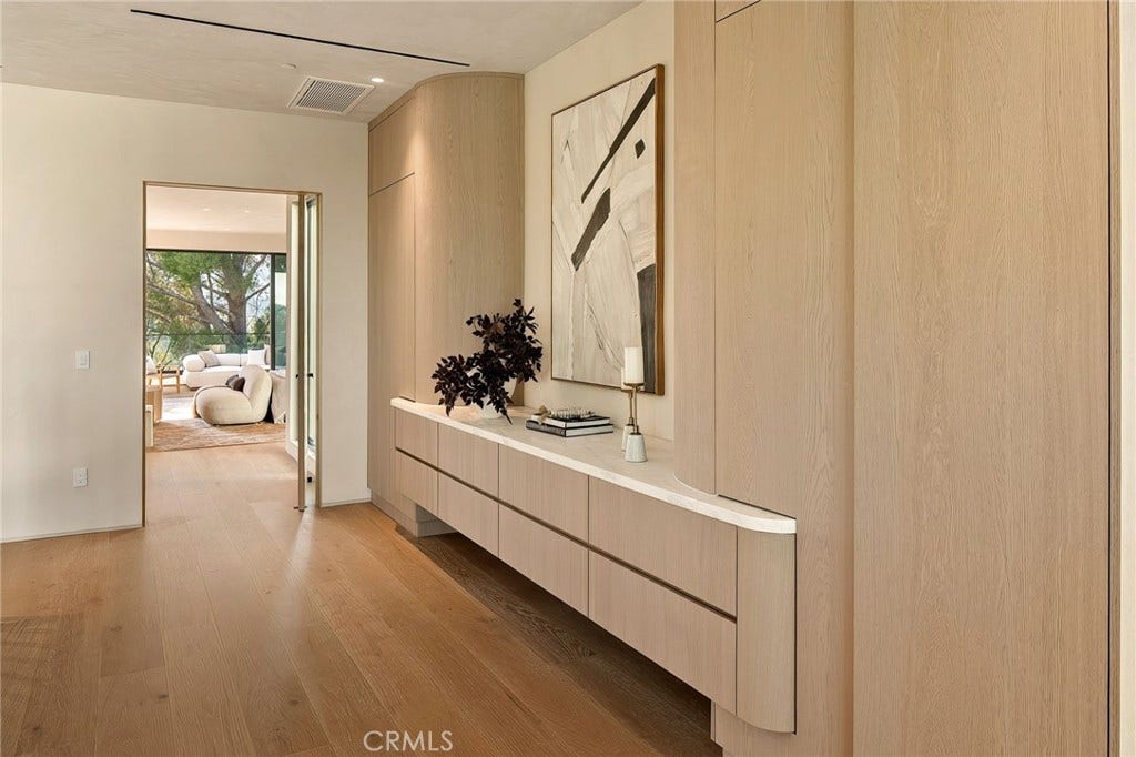 16093 Royal Oak Road, Encino, CA 91436