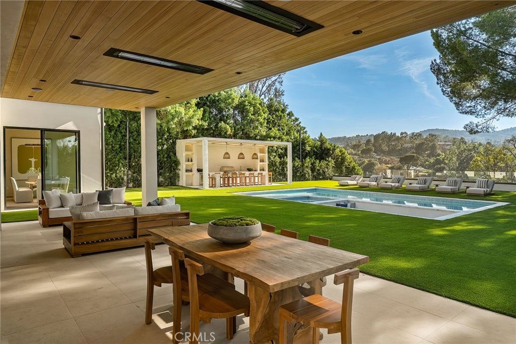 16093 Royal Oak Road, Encino, CA 91436