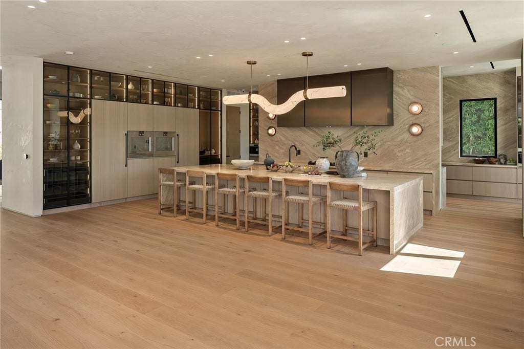 16093 Royal Oak Road, Encino, CA 91436