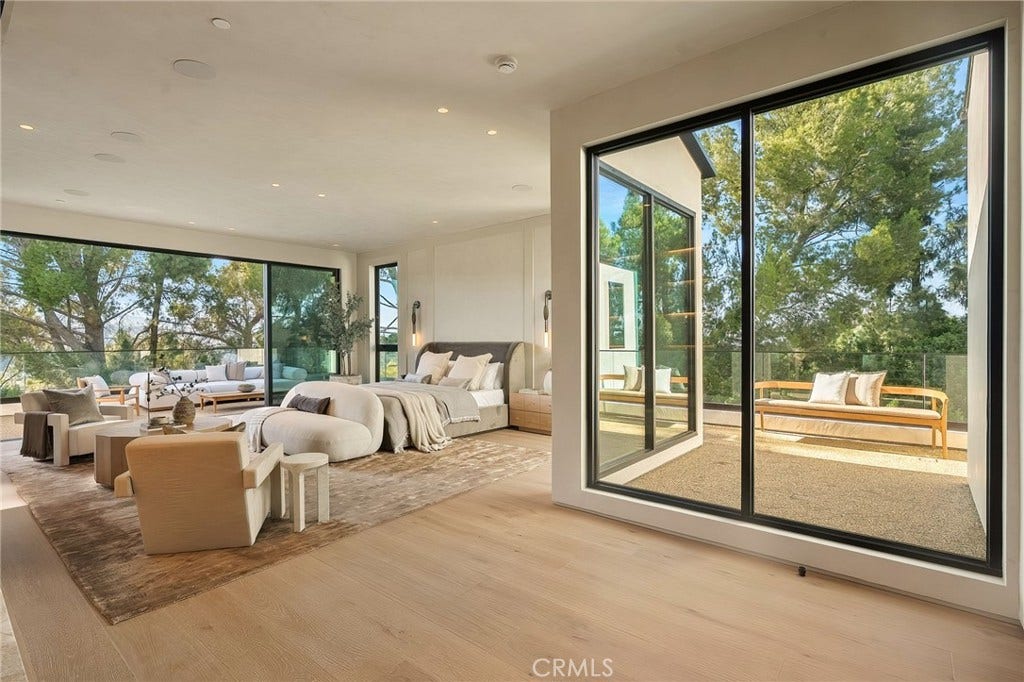 16093 Royal Oak Road, Encino, CA 91436