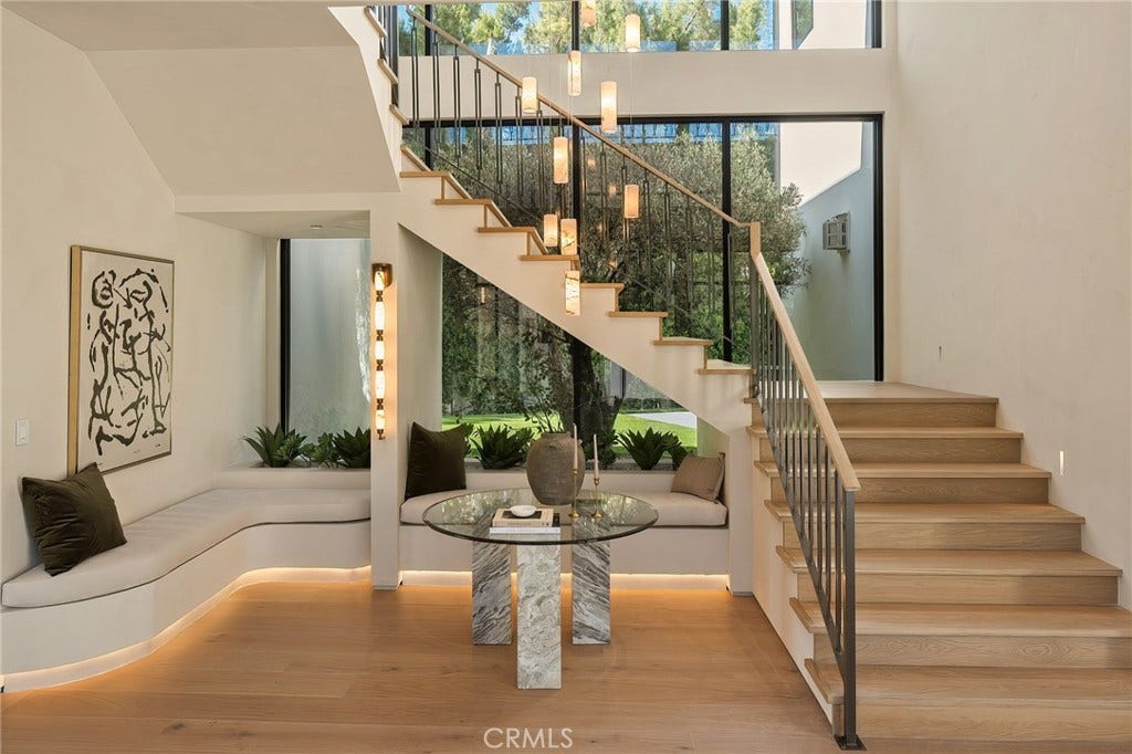 16093 Royal Oak Road, Encino, CA 91436