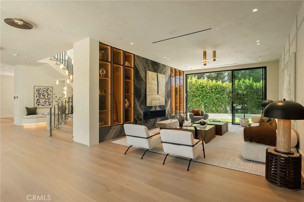 16093 Royal Oak Road, Encino, CA 91436