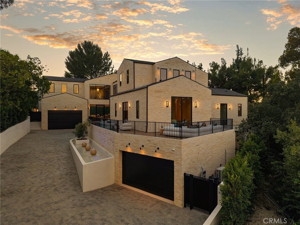 16093 Royal Oak Road, Encino, CA 91436