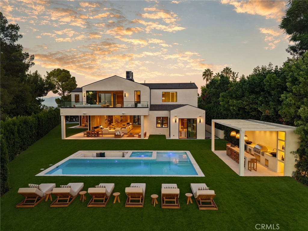 16093 Royal Oak Road, Encino, CA 91436