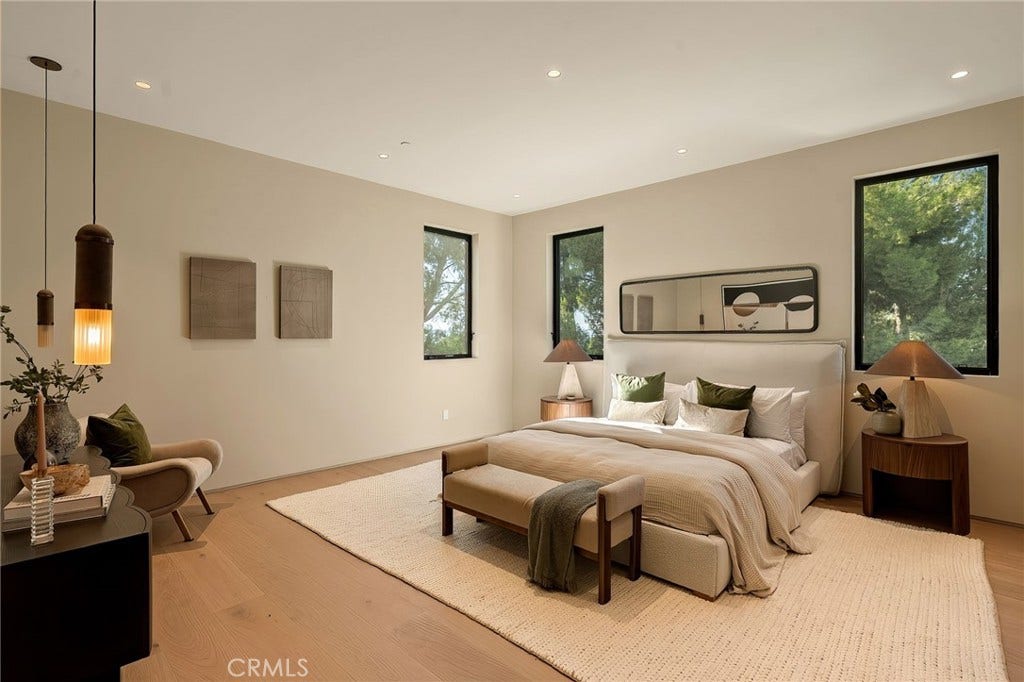 16093 Royal Oak Road, Encino, CA 91436
