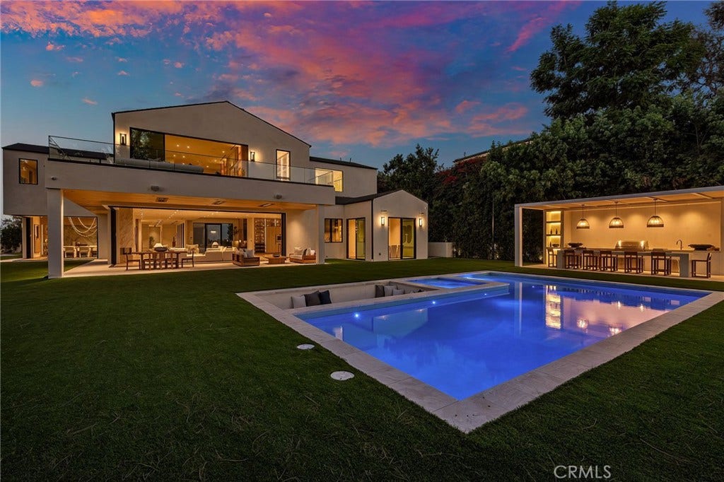 16093 Royal Oak Road, Encino, CA 91436