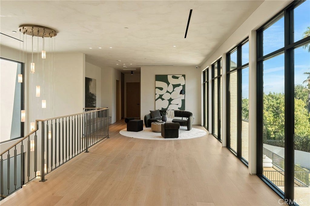 16093 Royal Oak Road, Encino, CA 91436