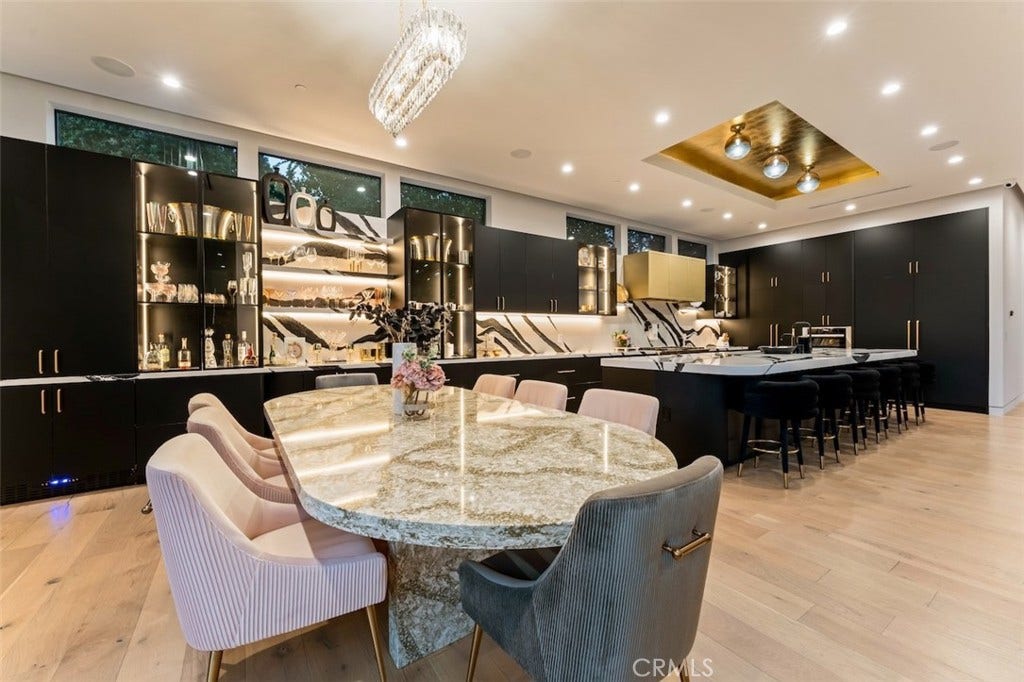 5301 Amestoy Avenue, Encino, CA 91316 5301 Amestoy Avenue, Encino, CA 91316