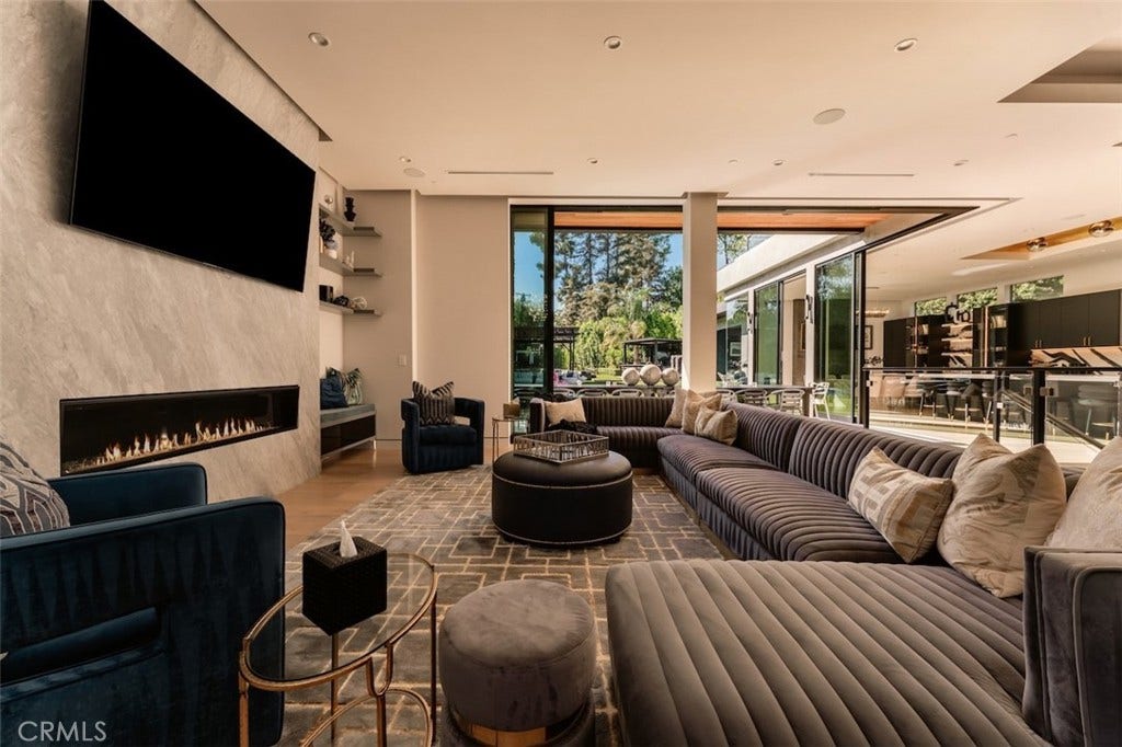 5301 Amestoy Avenue, Encino, CA 91316 5301 Amestoy Avenue, Encino, CA 91316