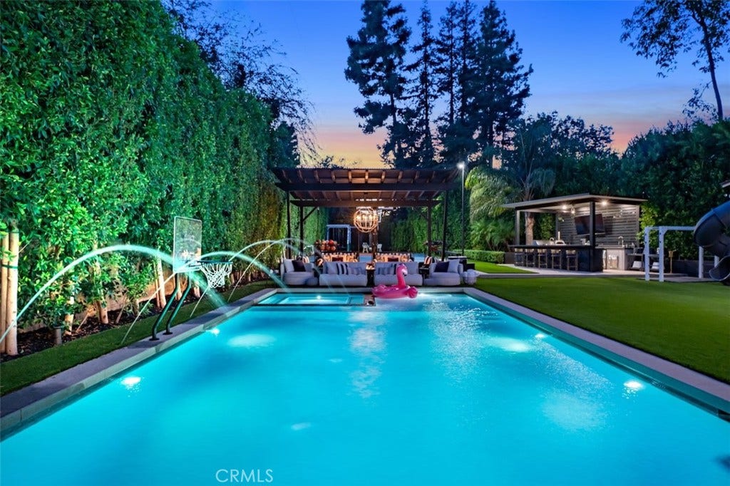 5301 Amestoy Avenue, Encino, CA 91316 5301 Amestoy Avenue, Encino, CA 91316