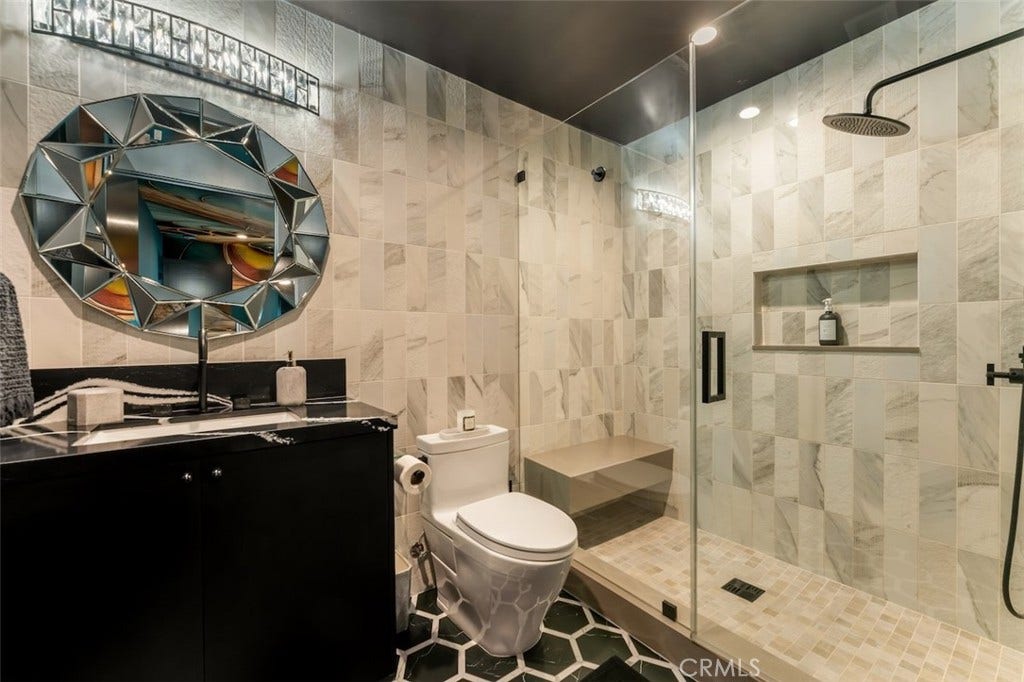 5301 Amestoy Avenue, Encino, CA 91316 5301 Amestoy Avenue, Encino, CA 91316