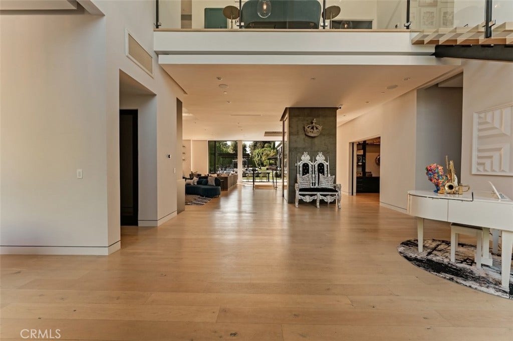 5301 Amestoy Avenue, Encino, CA 91316 5301 Amestoy Avenue, Encino, CA 91316