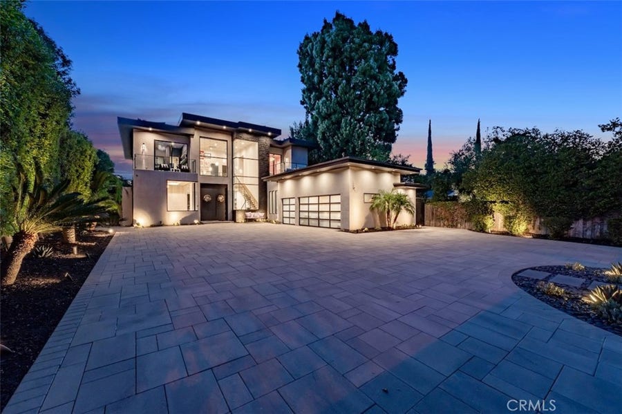 Property photo for 5301 Amestoy Avenue, Encino, CA