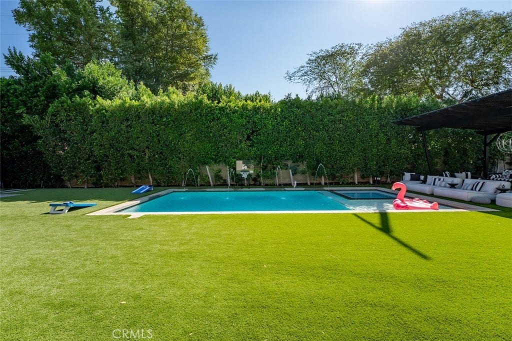5301 Amestoy Avenue, Encino, CA 91316 5301 Amestoy Avenue, Encino, CA 91316