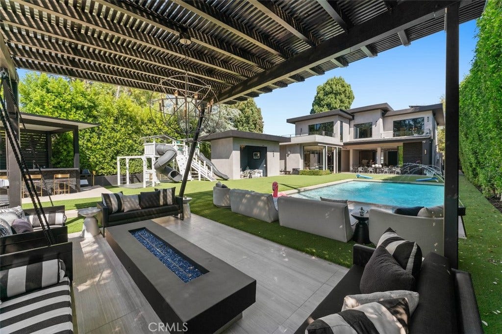 5301 Amestoy Avenue, Encino, CA 91316 5301 Amestoy Avenue, Encino, CA 91316