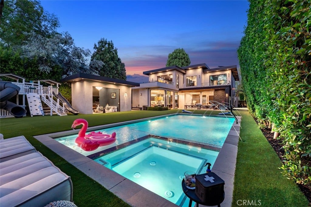 5301 Amestoy Avenue, Encino, CA 91316 5301 Amestoy Avenue, Encino, CA 91316