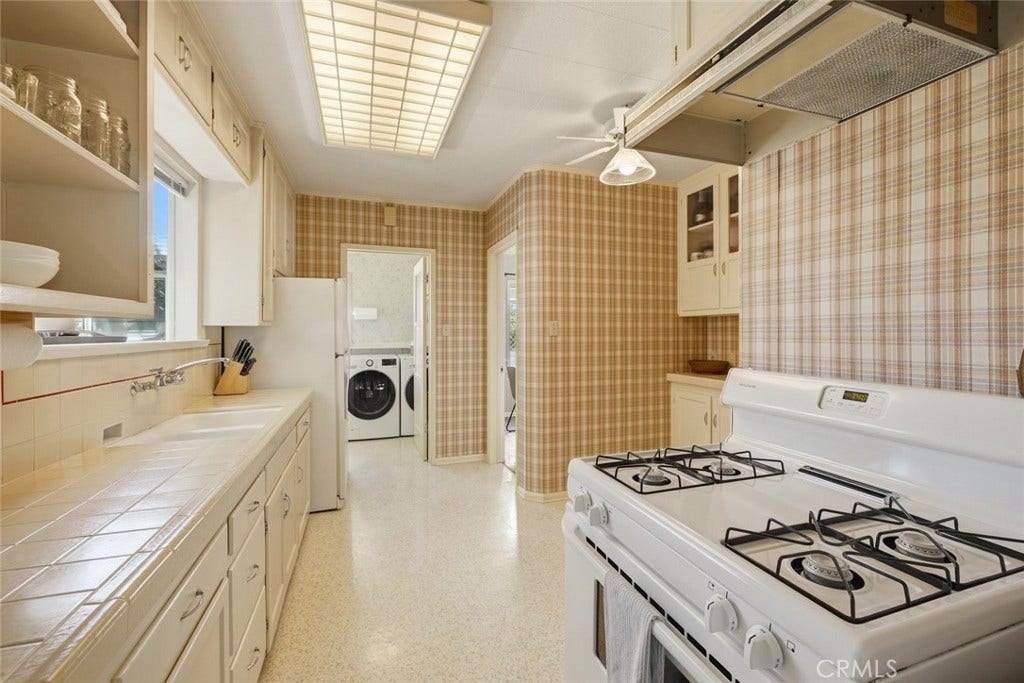 5029 Pickford, Culver City, CA 90230