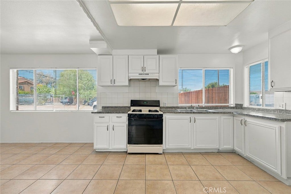 1204 E Avenue Q4, Palmdale, CA 93550 1204 E Avenue Q4, Palmdale, CA 93550