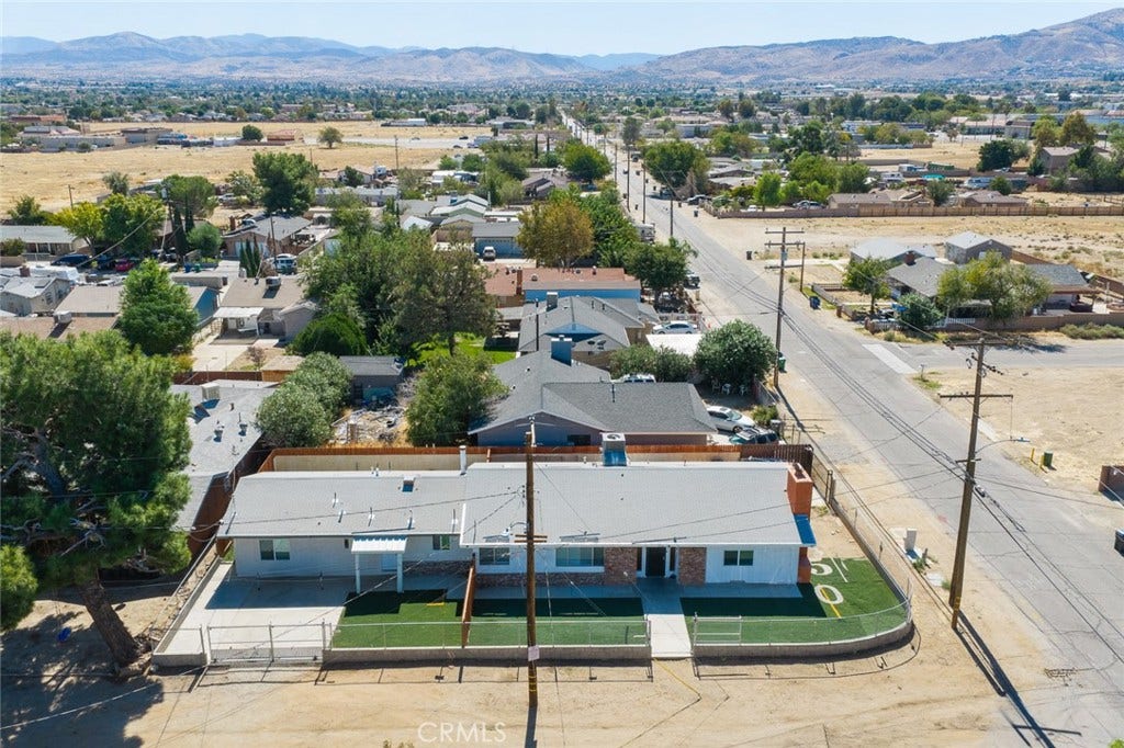 1204 E Avenue Q4, Palmdale, CA 93550 1204 E Avenue Q4, Palmdale, CA 93550