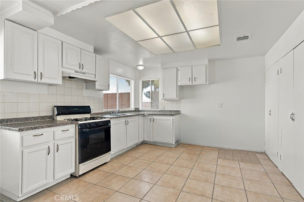 1204 E Avenue Q4, Palmdale, CA 93550 1204 E Avenue Q4, Palmdale, CA 93550