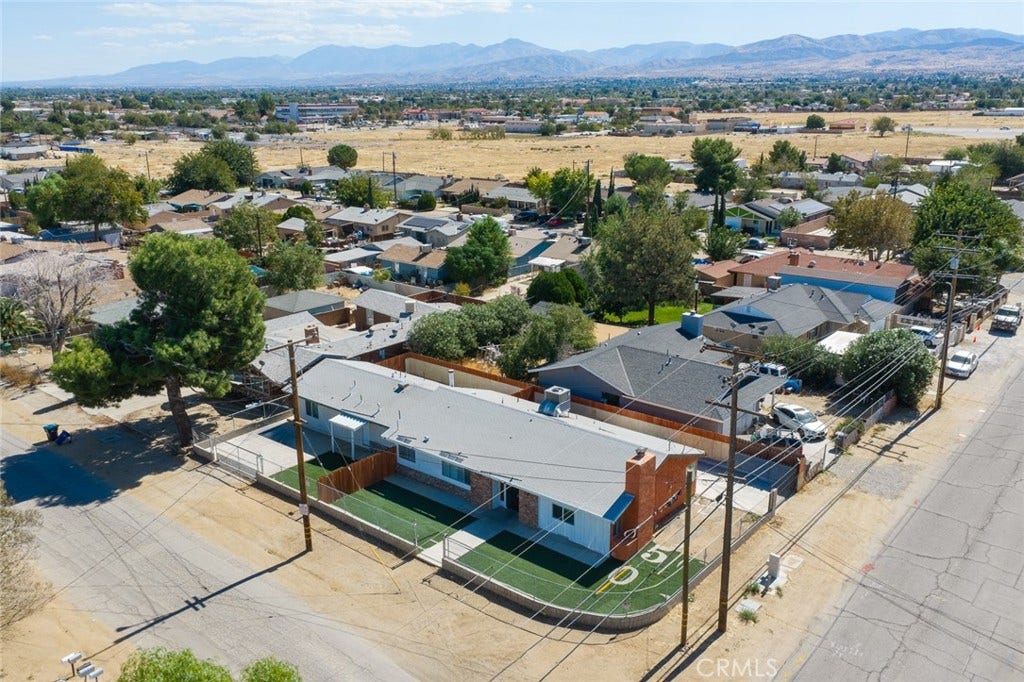 1204 E Avenue Q4, Palmdale, CA 93550 1204 E Avenue Q4, Palmdale, CA 93550