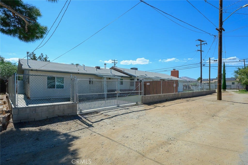 1204 E Avenue Q4, Palmdale, CA 93550 1204 E Avenue Q4, Palmdale, CA 93550