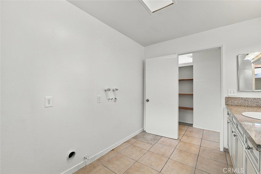 1204 E Avenue Q4, Palmdale, CA 93550 1204 E Avenue Q4, Palmdale, CA 93550
