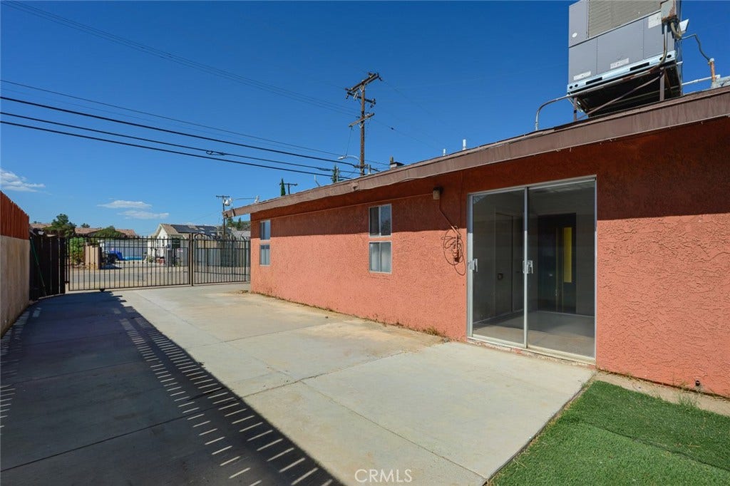 1204 E Avenue Q4, Palmdale, CA 93550 1204 E Avenue Q4, Palmdale, CA 93550