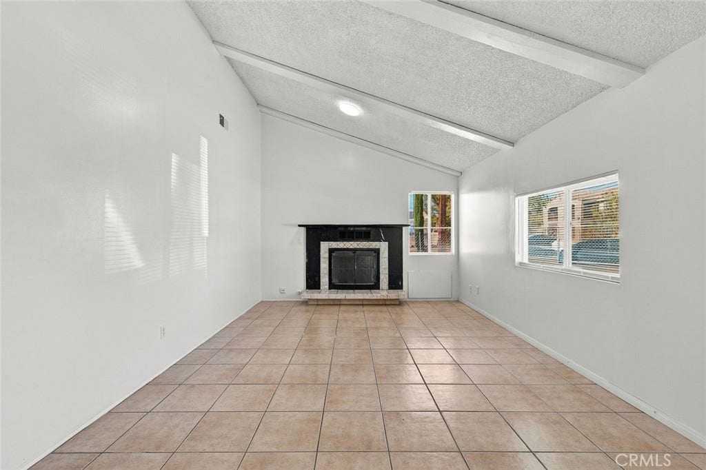 1204 E Avenue Q4, Palmdale, CA 93550 1204 E Avenue Q4, Palmdale, CA 93550