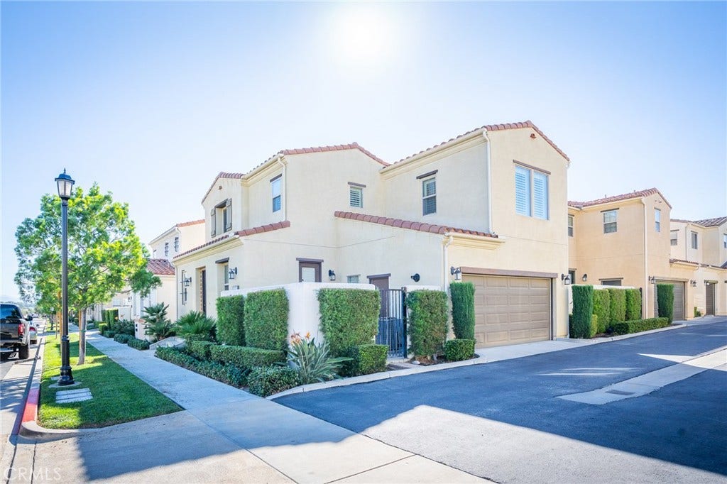 20278 Pienza, Porter Ranch, CA 91326 20278 Pienza, Porter Ranch, CA 91326