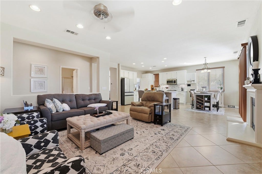 4018 Jonathon Street, Lancaster, CA 93536 4018 Jonathon Street, Lancaster, CA 93536