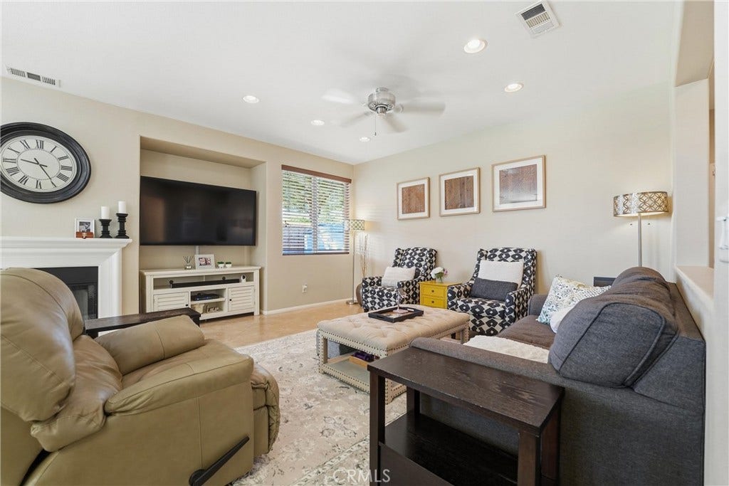 4018 Jonathon Street, Lancaster, CA 93536 4018 Jonathon Street, Lancaster, CA 93536