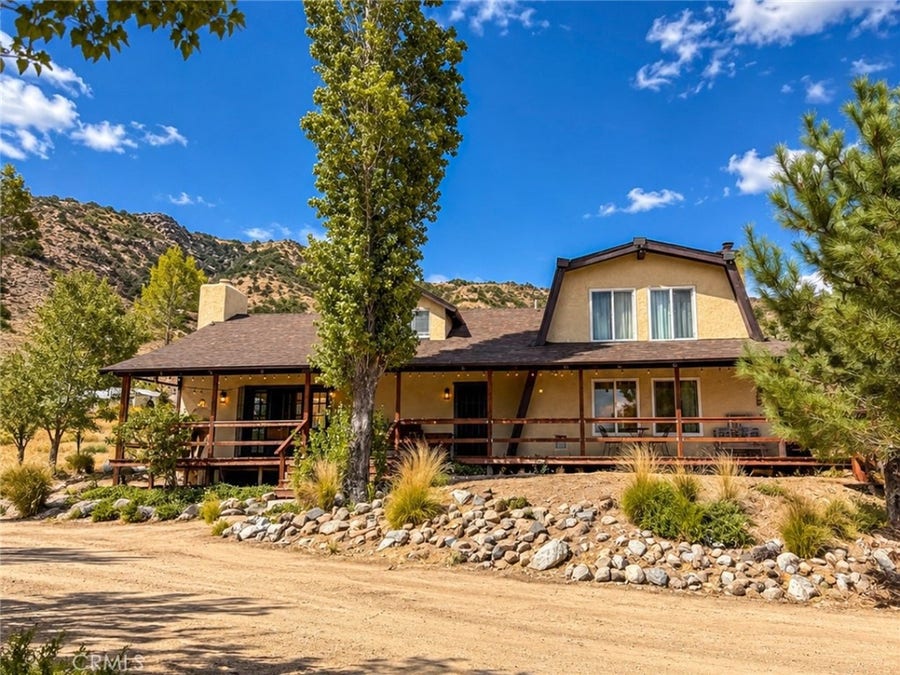 Property photo for 483 Castac View, Lebec, CA