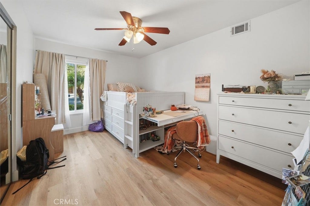 25860 Via Candice, Valencia, CA 91355 25860 Via Candice, Valencia, CA 91355