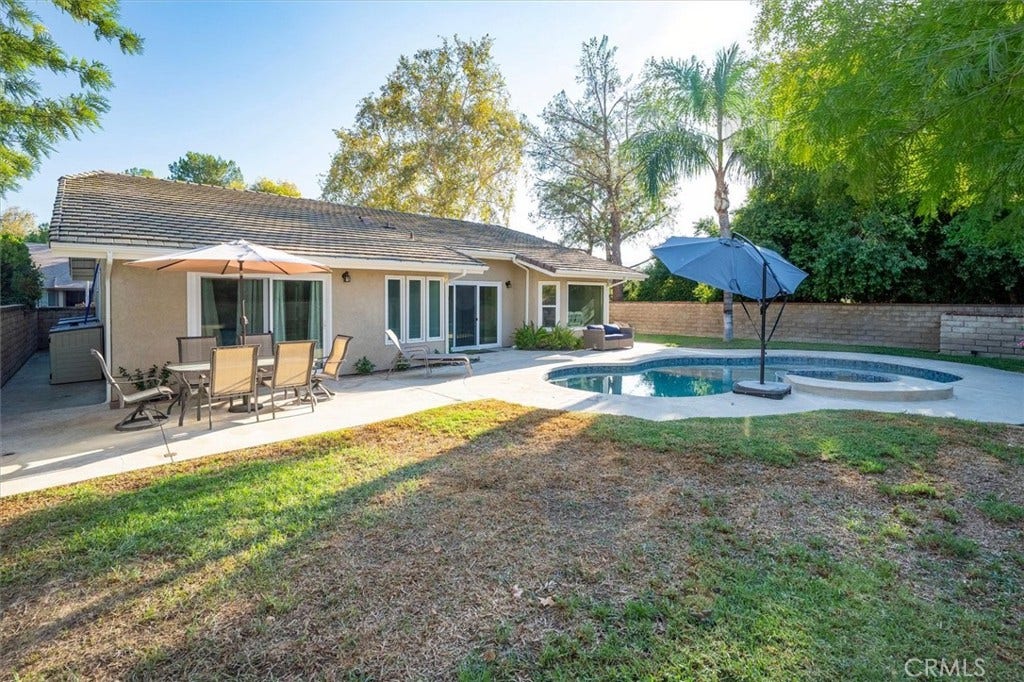 25860 Via Candice, Valencia, CA 91355 25860 Via Candice, Valencia, CA 91355