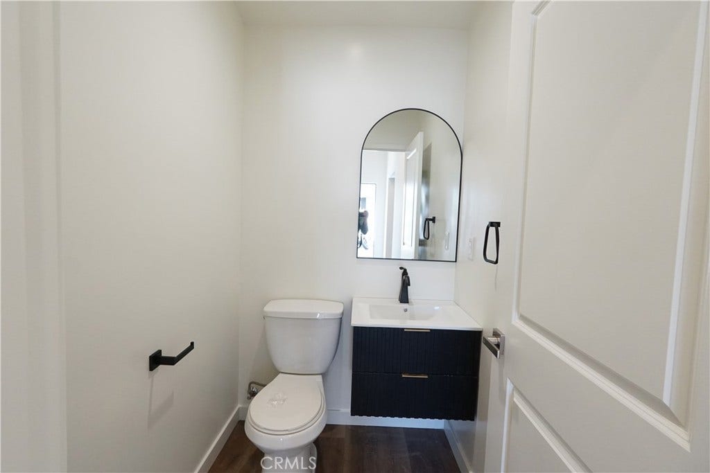 Half bath 1